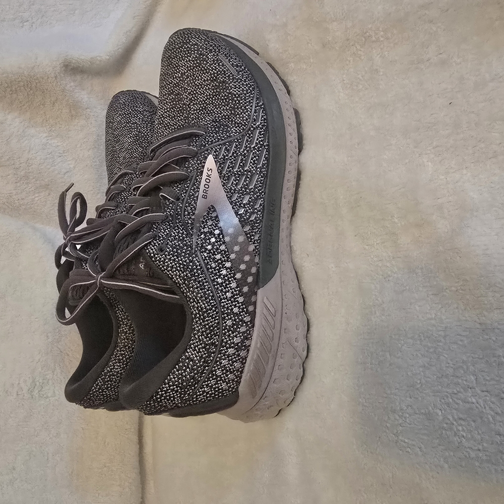 Brooks ADRENALIZE 21 Gray Athletic Running Shoes